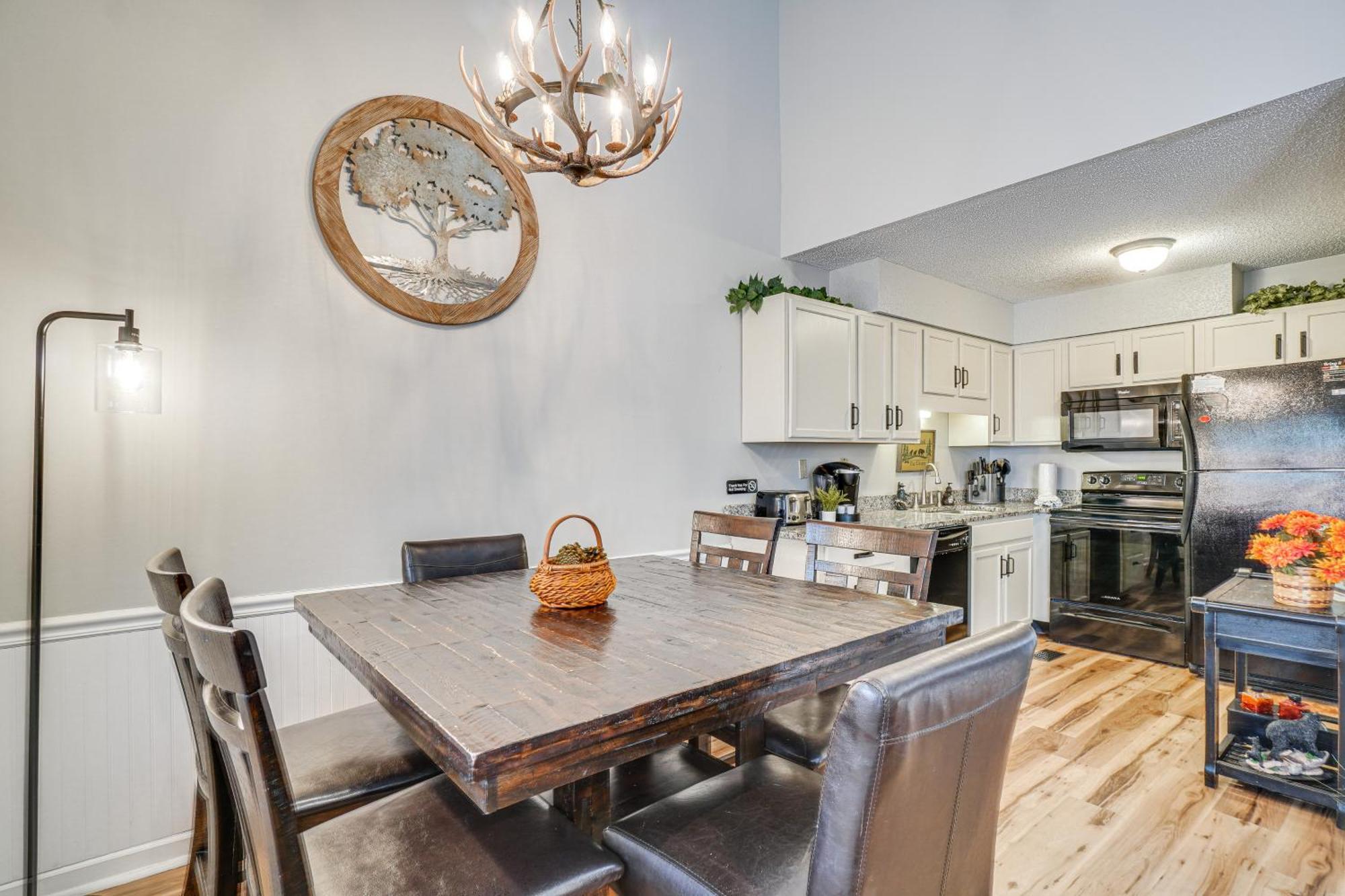 Downtown Gatlinburg Condo With Mountain-View Balcony Exterior foto