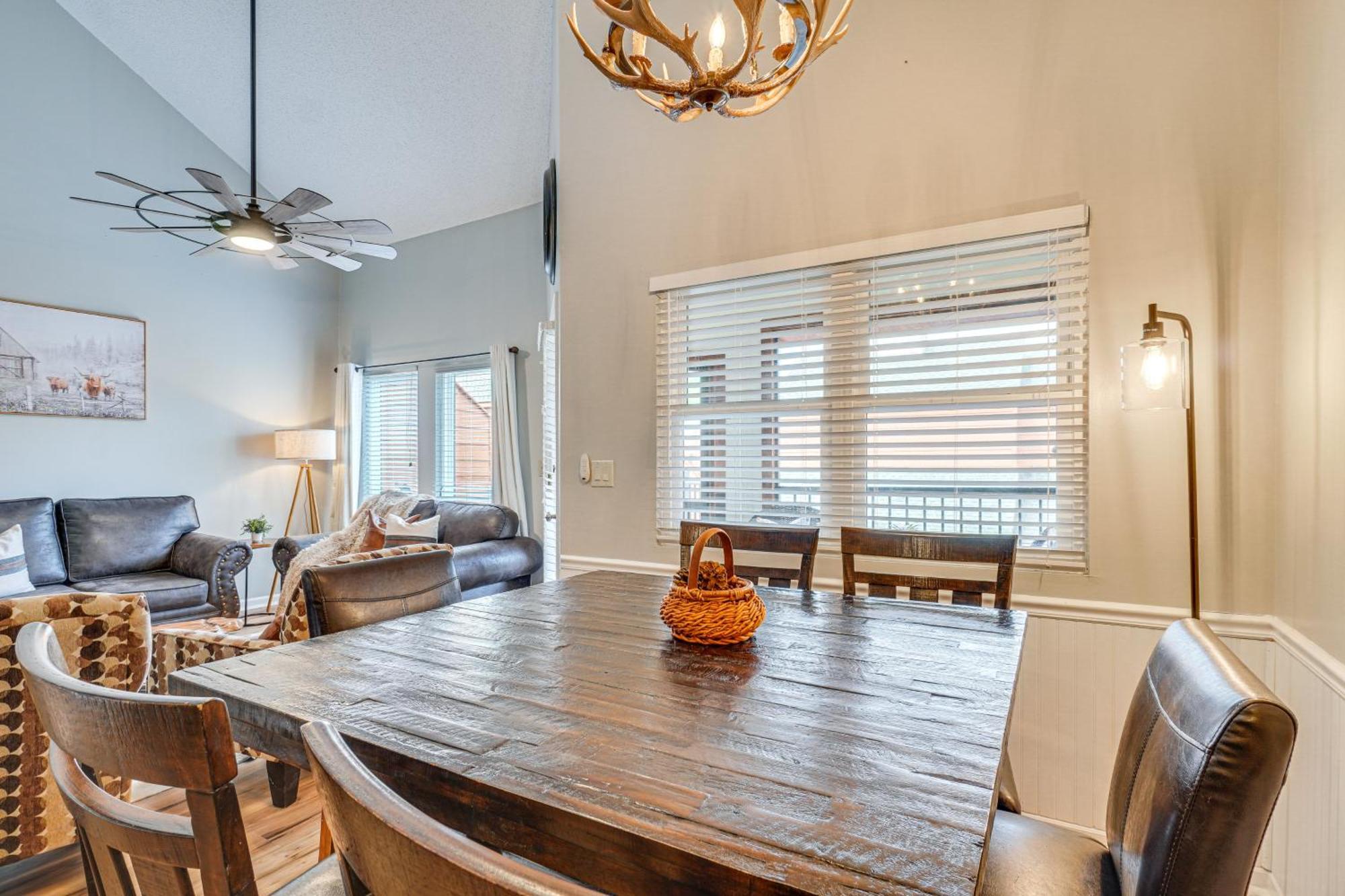 Downtown Gatlinburg Condo With Mountain-View Balcony Exterior foto